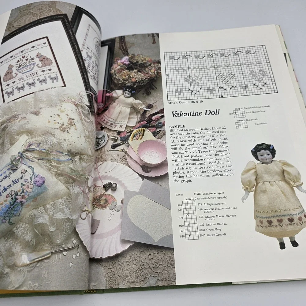 Holidays In Cross Stitch 1987 Vanessa-Ann Collection Vintage Oxmoor House